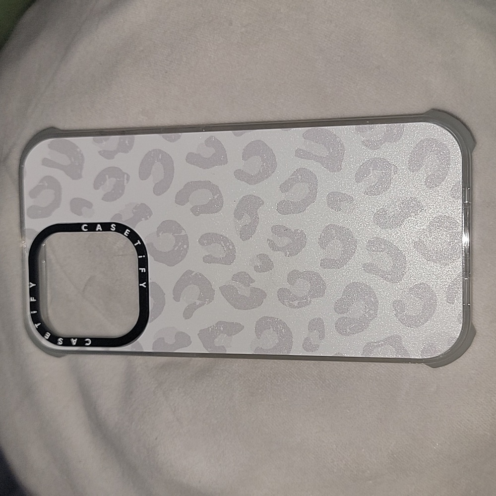 CaseTify iphone 13 pro leopard print case